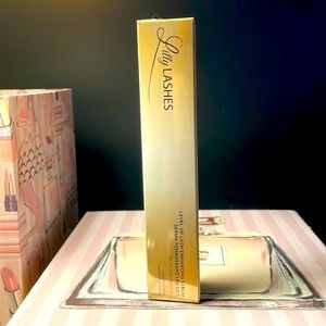 ⭐️Lilly Lashes Lash Enhancing Serum⭐️